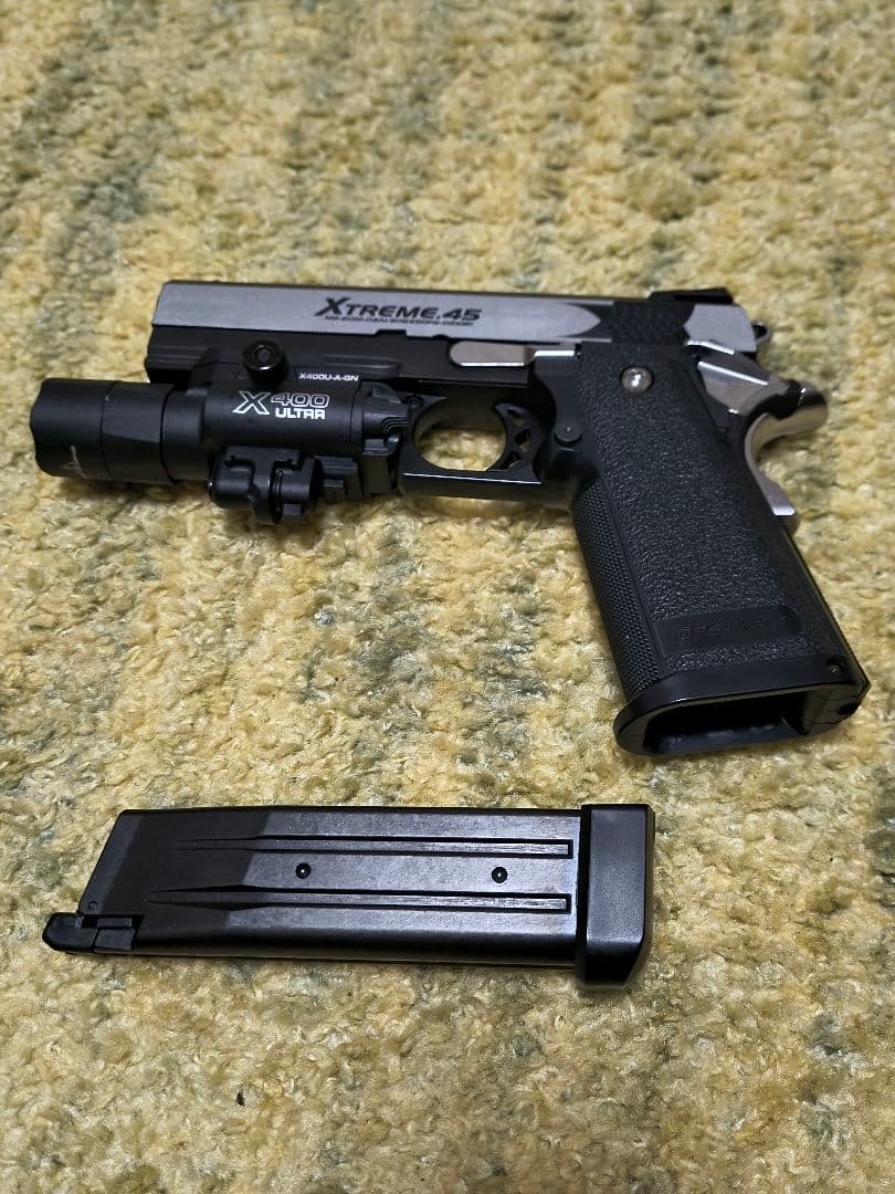 XTREME .45 ガスガン X400 ULTRAライト付き