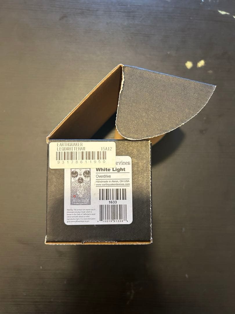 ギター EARTHQUAKER DEVICES White Light Hammered