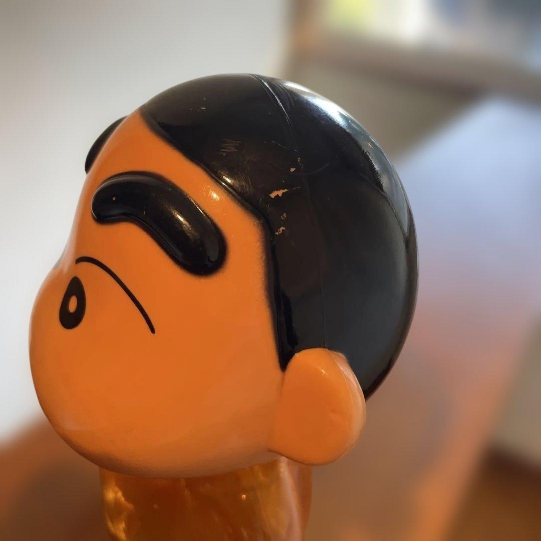 希少　クレヨンしんちゃん　貯金箱　オレンジ