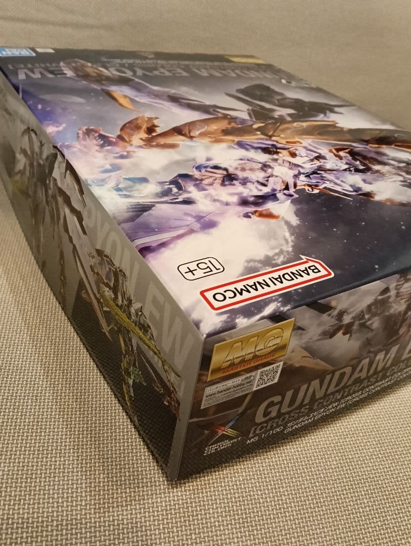 MG ガンダムエピオン EW クリアホワイト　クロスコントラストカラー