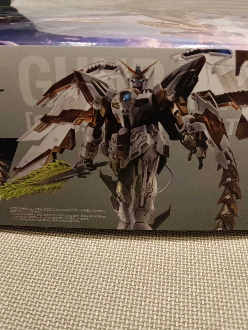 MG ガンダムエピオン EW クリアホワイト　クロスコントラストカラー