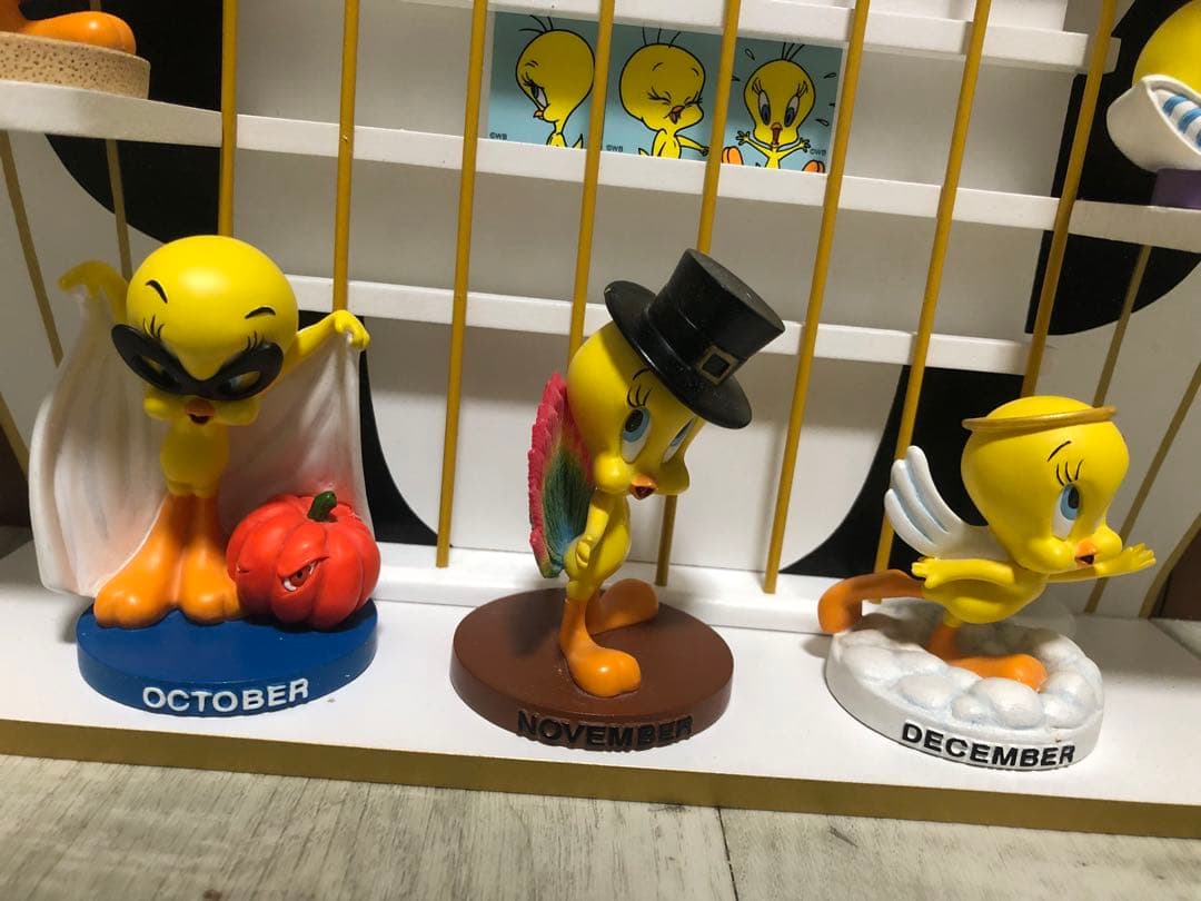 ルーニーチューンズトゥイーティーフィギュア鳥かご壁掛けカレンダーUSコレクター品