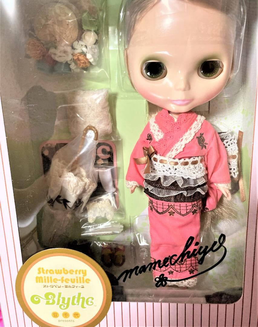 新品・未使用！CWC限定　Blythe　ネオブライス　ストロベリーミルフィーユ♪