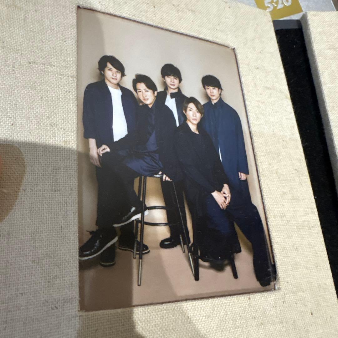嵐を旅する展覧会 スワロフスキー シルバー 赤 5×20 記念品 フォトフレーム