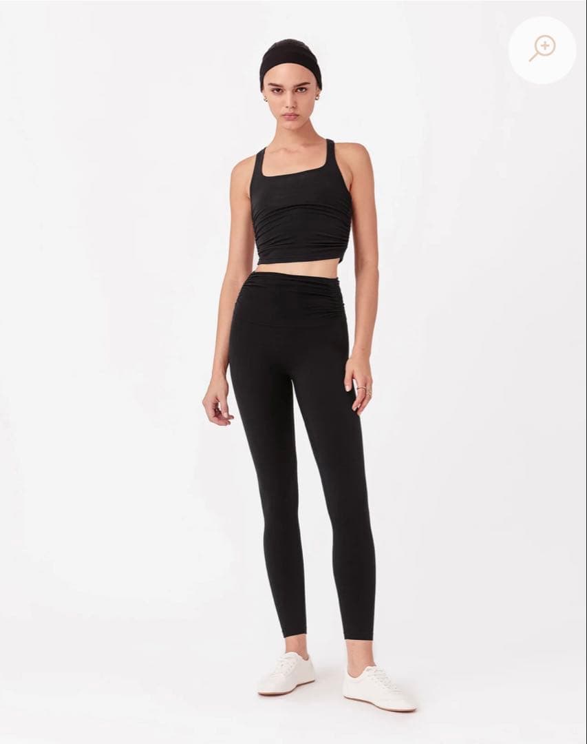 ヨガ・ピラティス NYLORA LILY TOP BLACK
