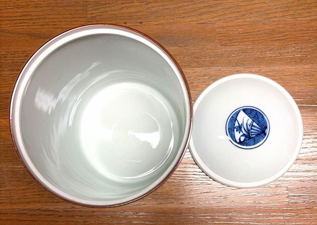 茶道　水指し　染付　山水　菊　竹