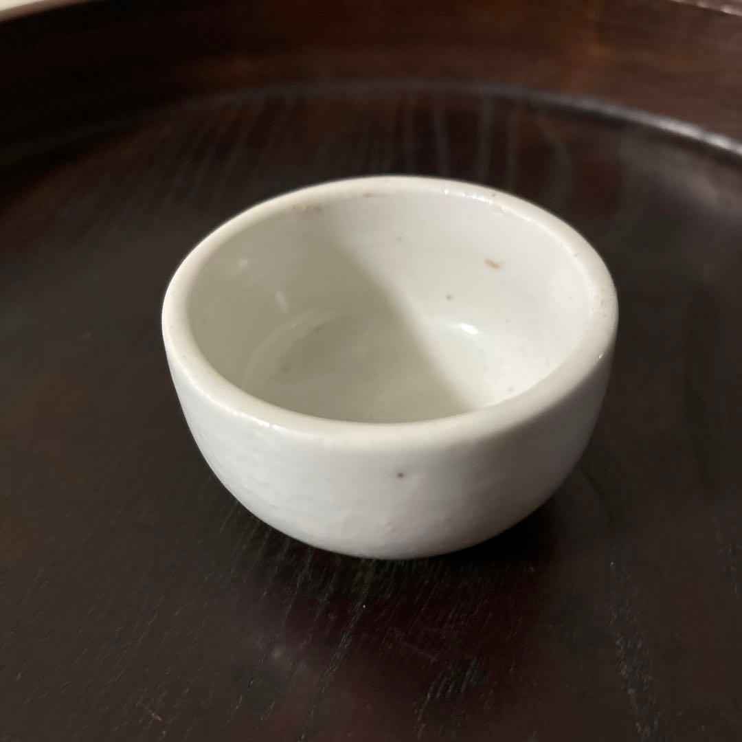 李朝　日帝時代　白磁ぐい呑み　筒盃　骨董　アンティーク　秦秀雄　白洲正子