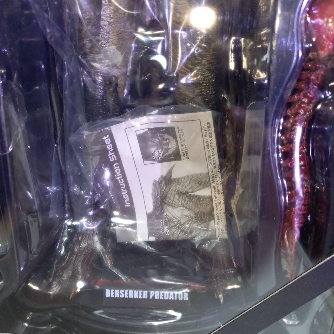 プレデター バーサーク 1/6フィギュア PREDATORS berserker