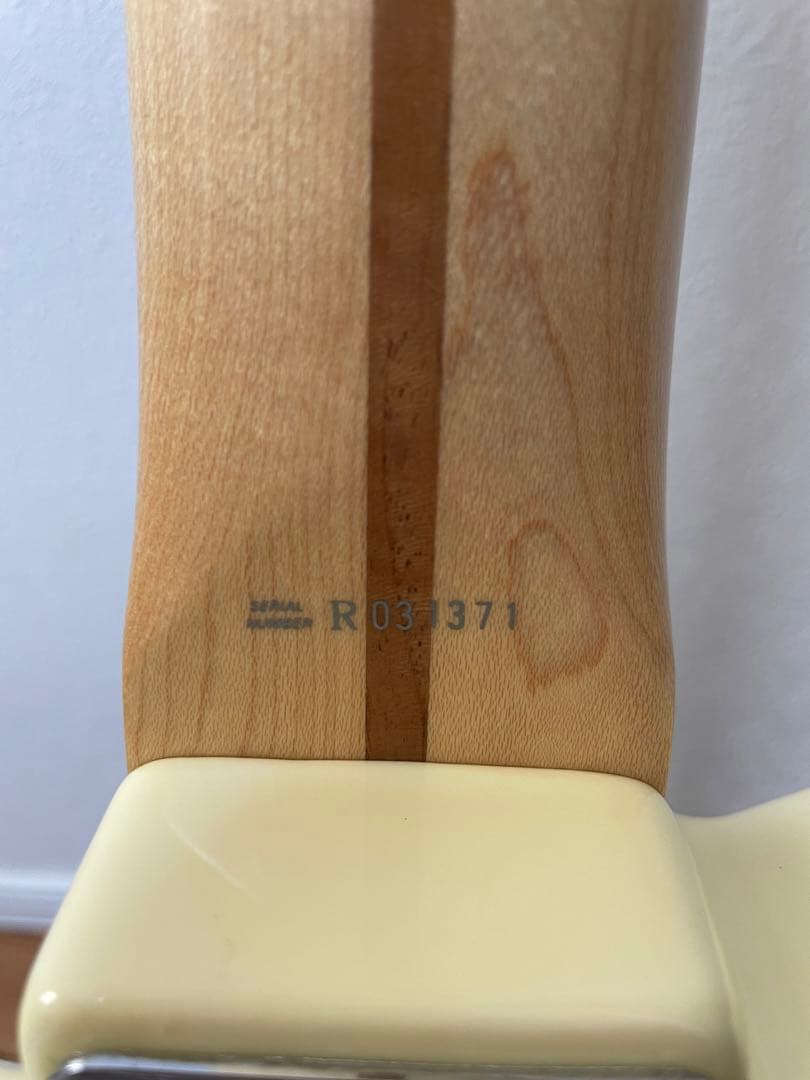 Fender Japan テレキャスター　Rシリアル　アイボリー　フェンダー