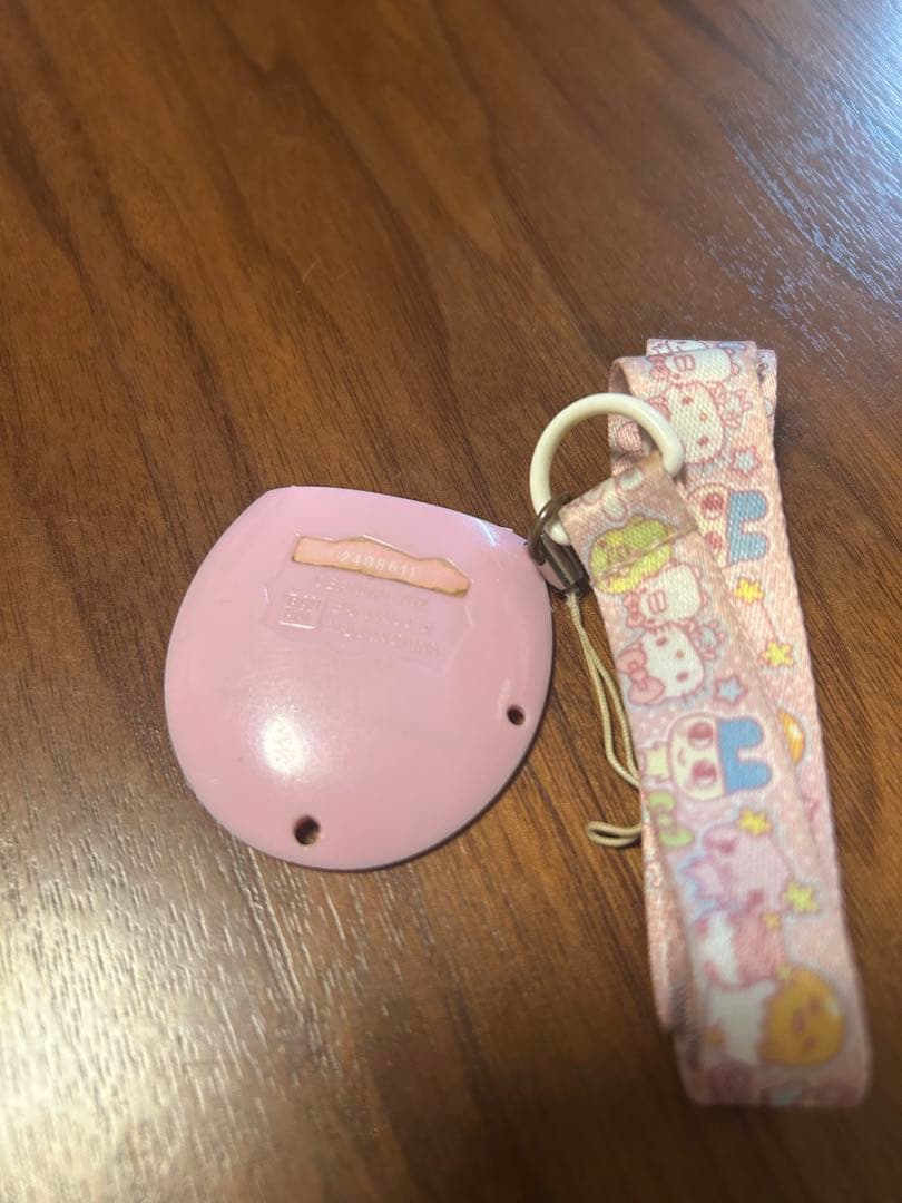たまごっちみくす　サンリオコラボ　トイザらス限定　ピンク