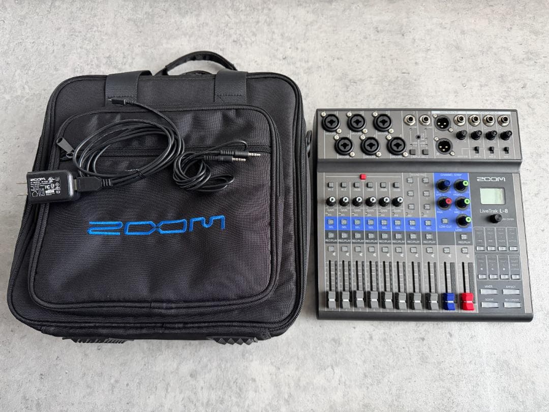 ZOOM LiveTrak L-8+CBL-8 専用キャリングバッグ