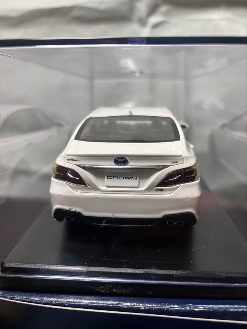 旧型クラウン 1:24 & 1:30 2台セット ホワイトパール