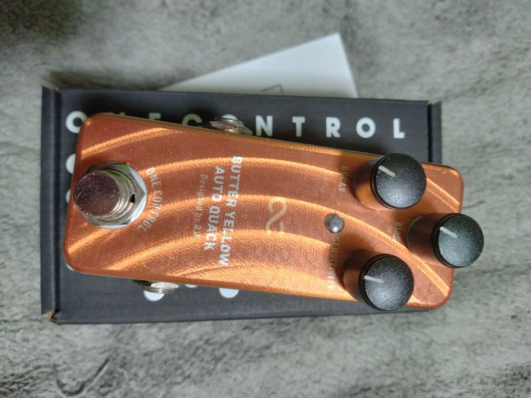 one control butter yellow auto quack ワウ