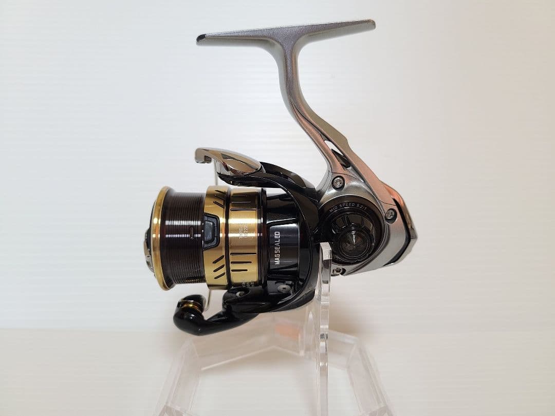 ダイワ 18カルディア LT2000S 美品 SLPカスタム 付属品あり