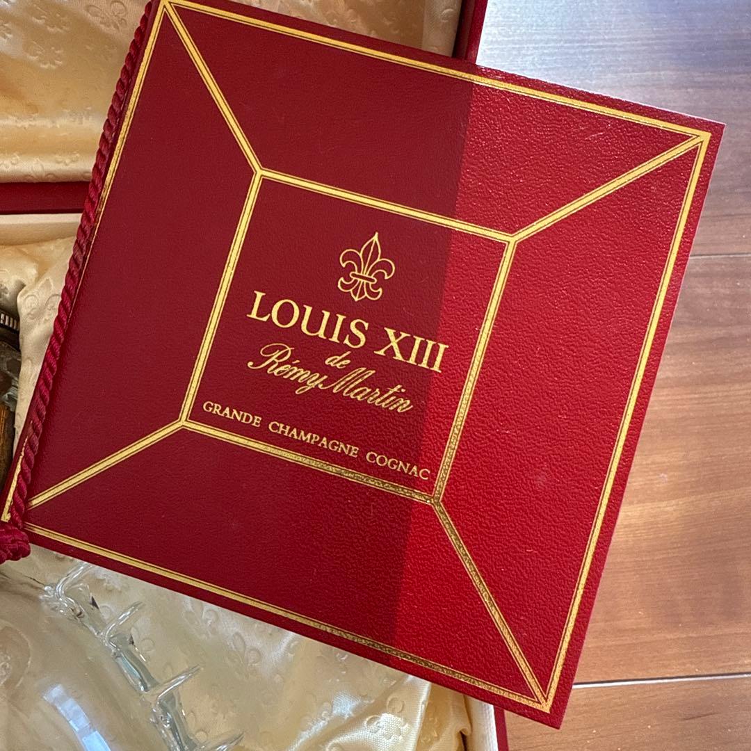 【バカラ社製】レミーマルタン ルイ13世 空瓶＆専用ボックス