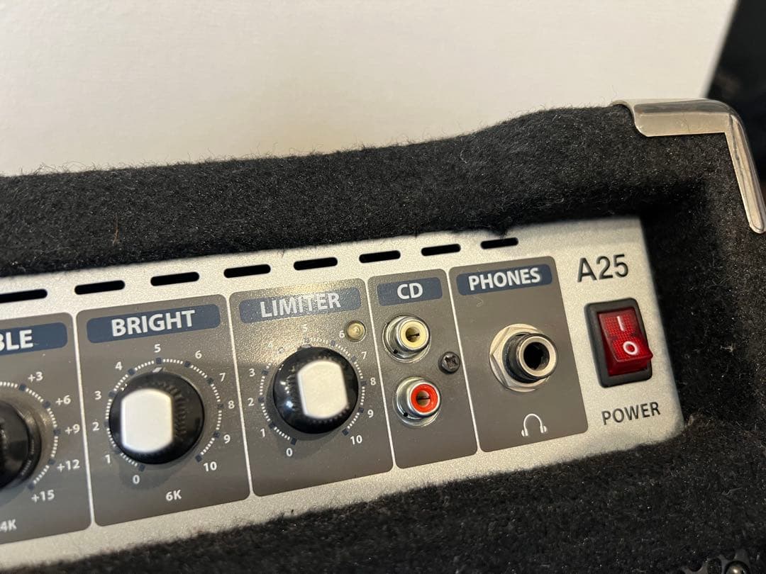 Hartke A25 ベース用アンプ