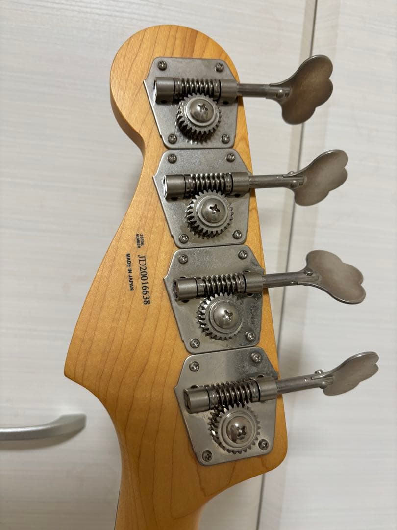 ベース Fender Japan Hybrid 60s Jazz Bass