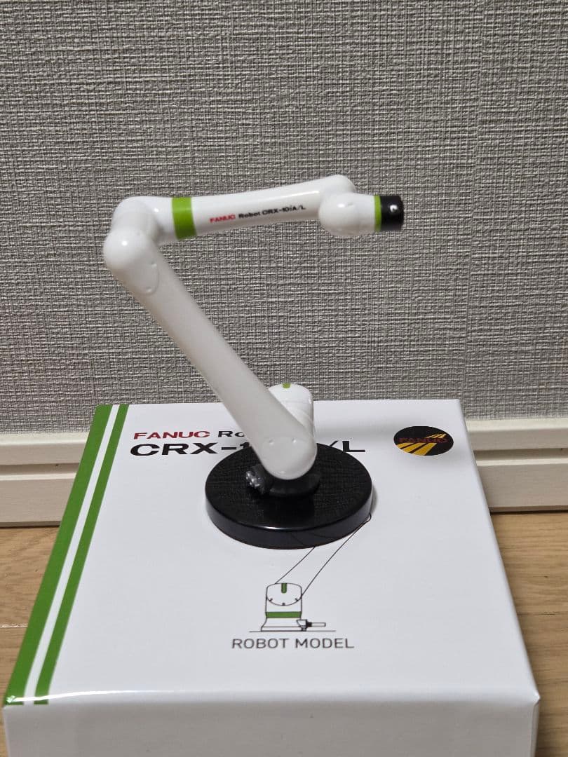 ファナック　非売品　ロボットフィギュア