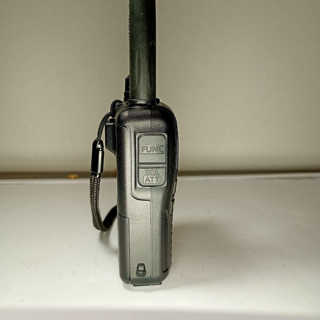 ICOM　広帯域受信機　IC-R6　動作品。 画像の付属品とセットです