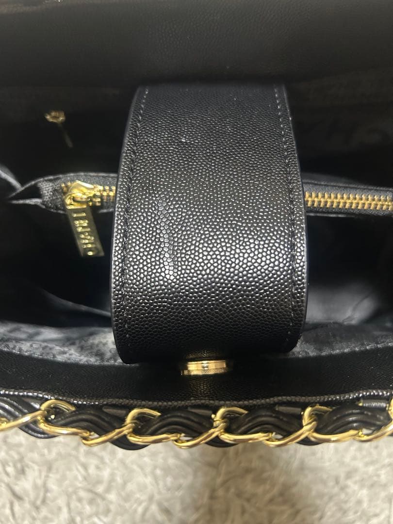 CHANEL ノベルティ　チェーンバッグ