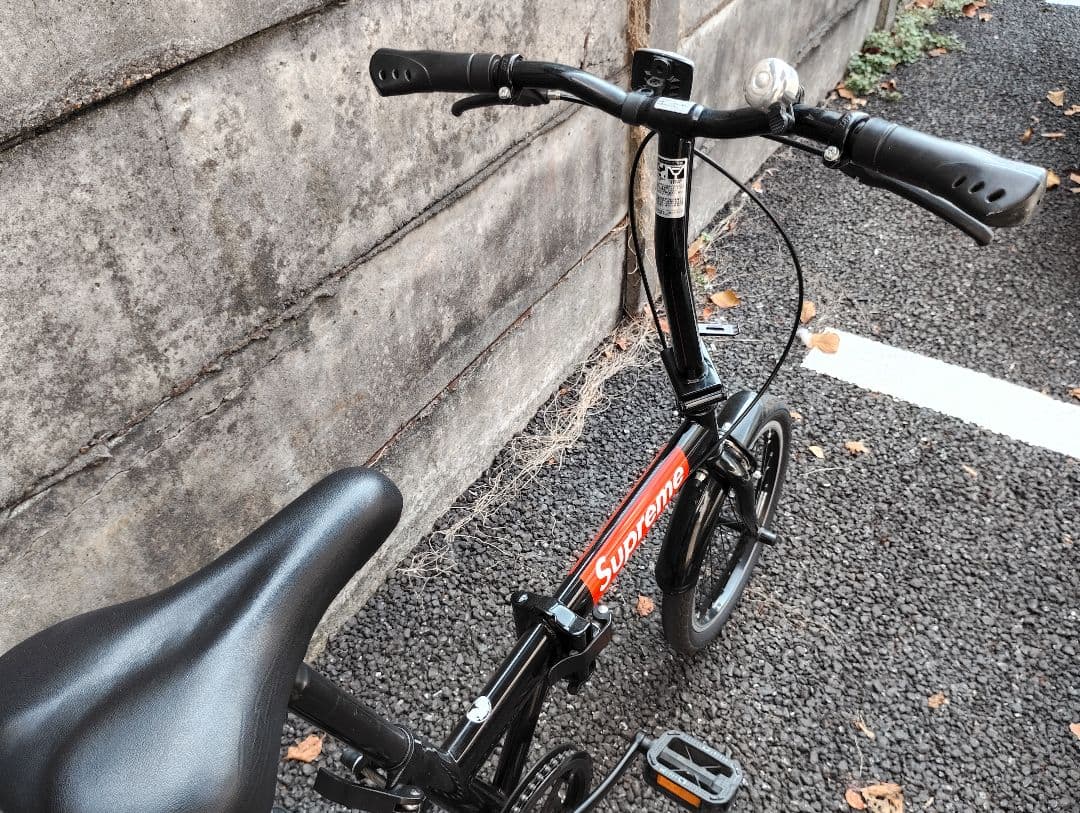 折りたたみ自転車 ブラック 黒 ノーパンクタイヤ