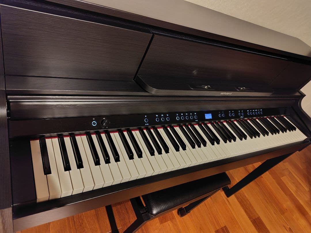 電子ピアノ　Roland ローランド