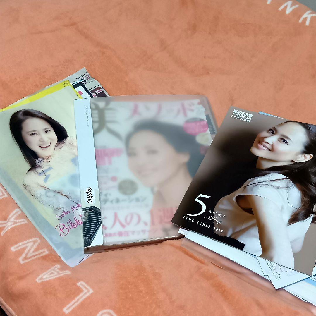 松田聖子さん　切り抜きいっぱいと写真集赤いスイートピー