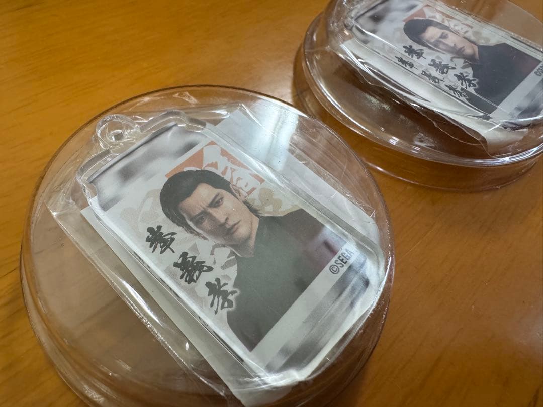 龍が如く　峯義孝　コラボ缶　当たりアクリルチャーム　冠婚葬祭展
