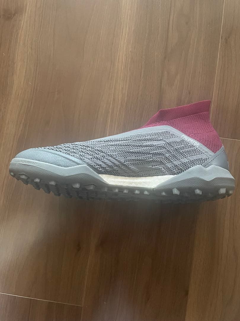 【美品、希少】adidas 26cm プレデター18ポグバモデル　フットサル