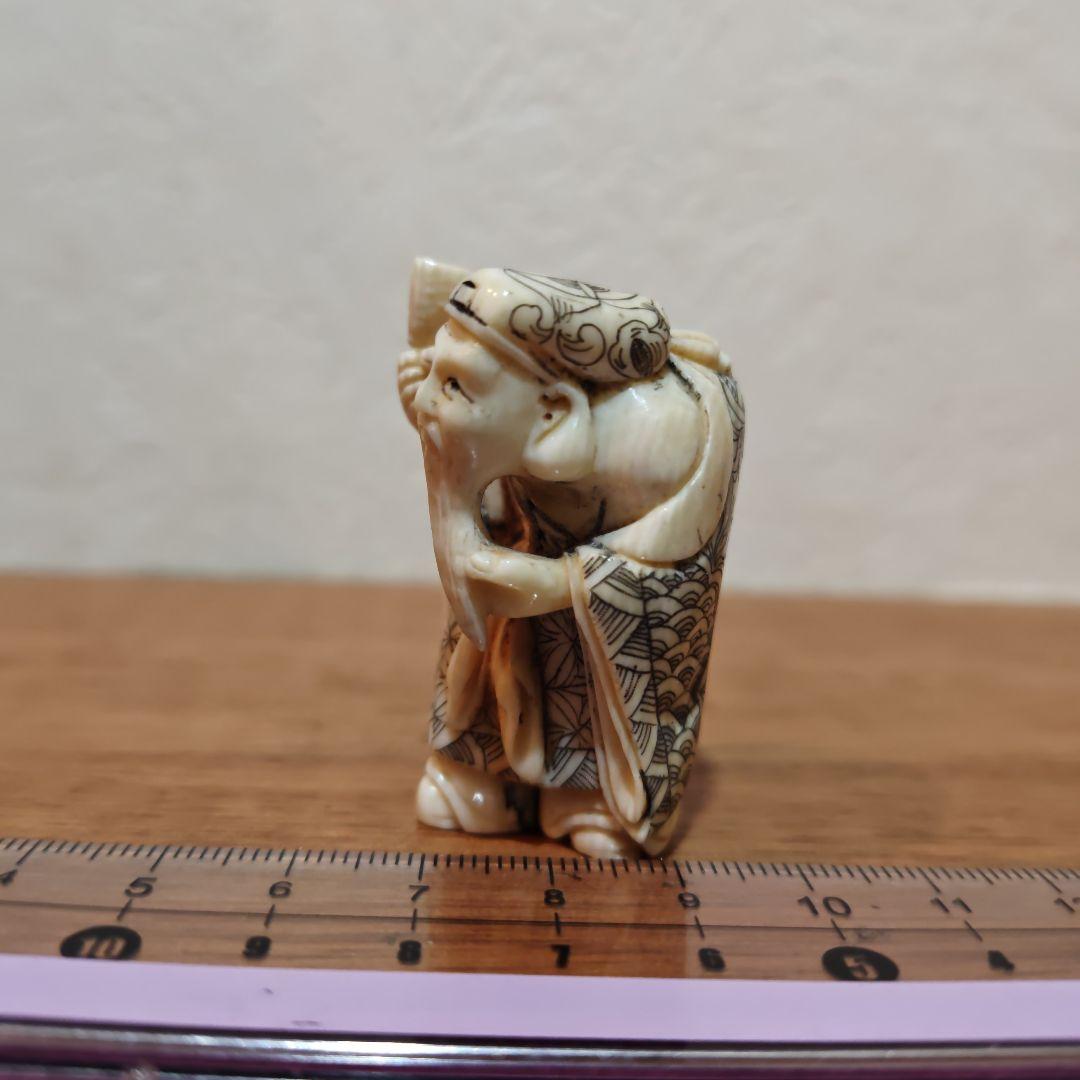 時代提物 七福神根付 天然素材 在銘【寿老人】高約4.9cm 重さ約33ｇ 長寿