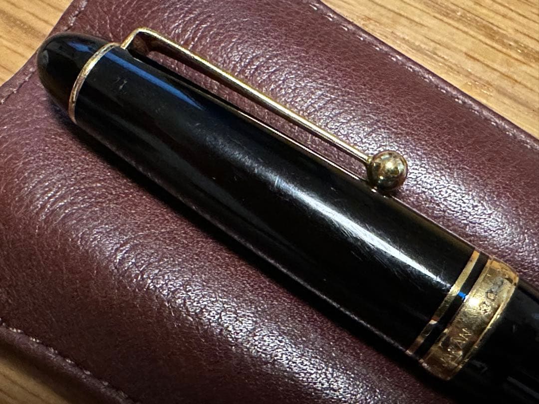 Pilot Custom 742 万年筆 黒　FM