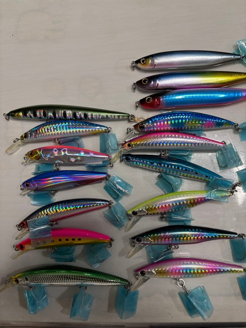 ミノー　16個セット　サクラマス　シーバス　ヒラメ　海アメ