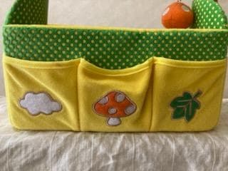 【希少】2003 サンリオ ハローキティ ハンドル付き 収納箱 黄色×緑