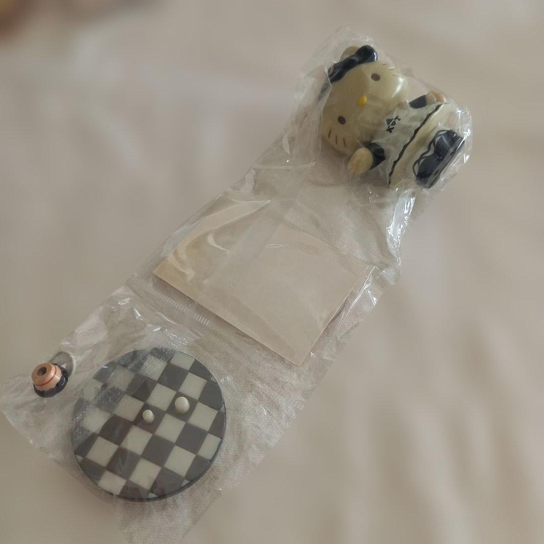 ハローキティ アクセサリートレイ　キャラクターコレクション 8個セット