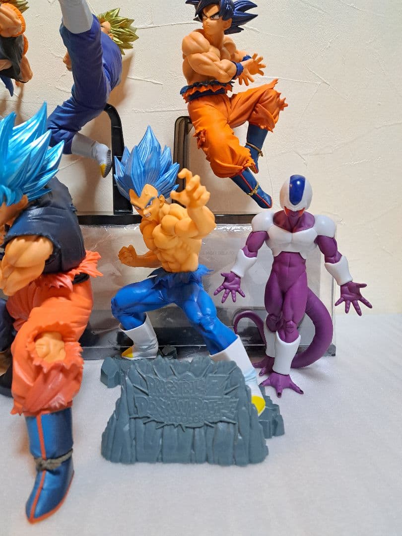ドラゴンボール フィギュアまとめ売り 一番くじ 孫悟空 ベジータ 孫悟飯 11体