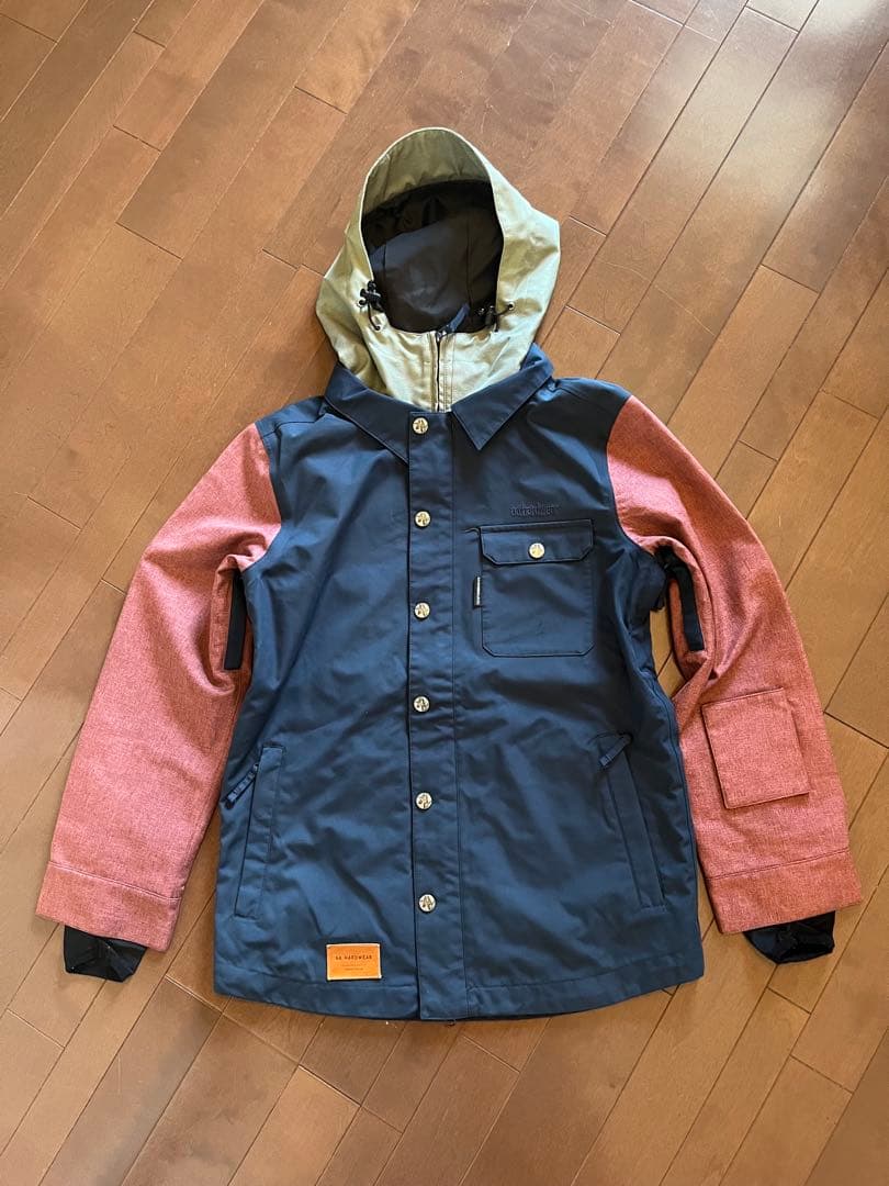 AA HARDWEAR スノーボードウェア（女性用）上下セット