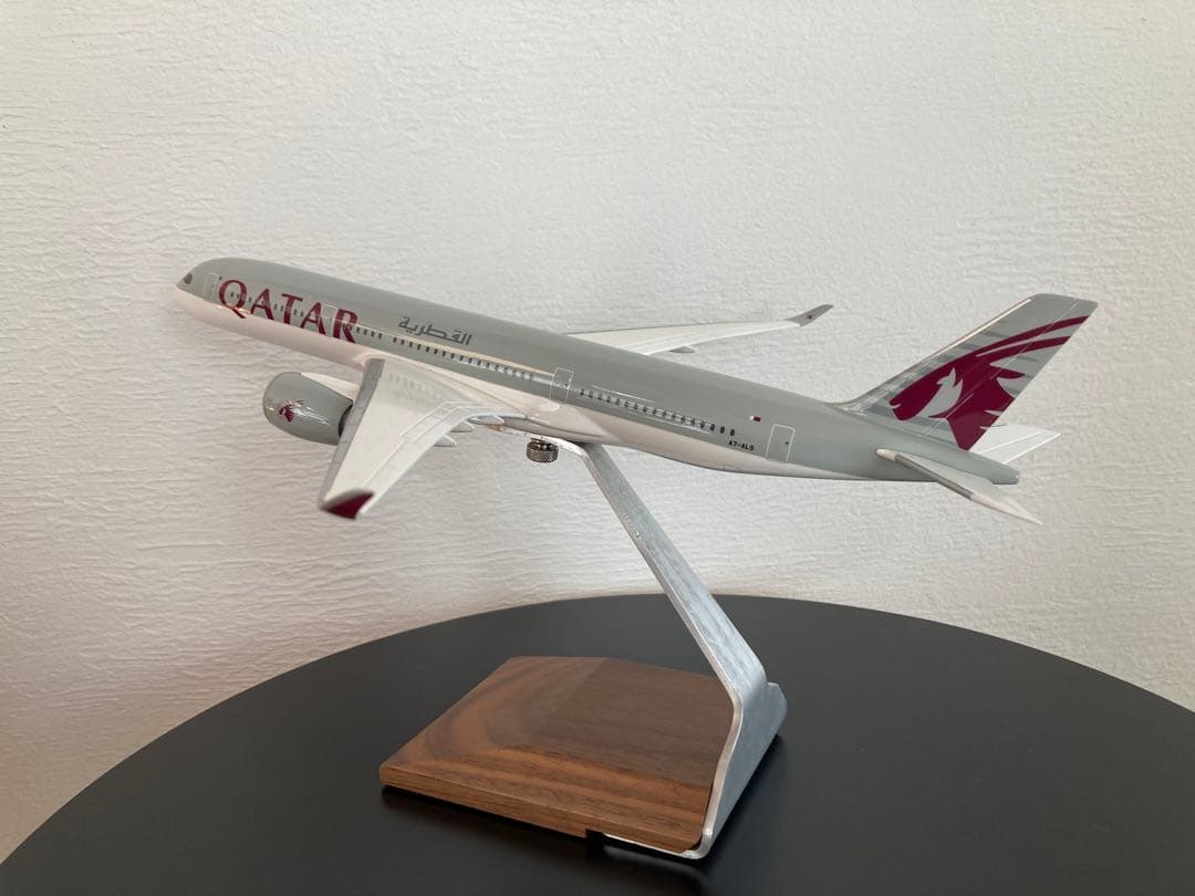 PACMIN 1/200 カタール航空 A350-900デスクトップモデル