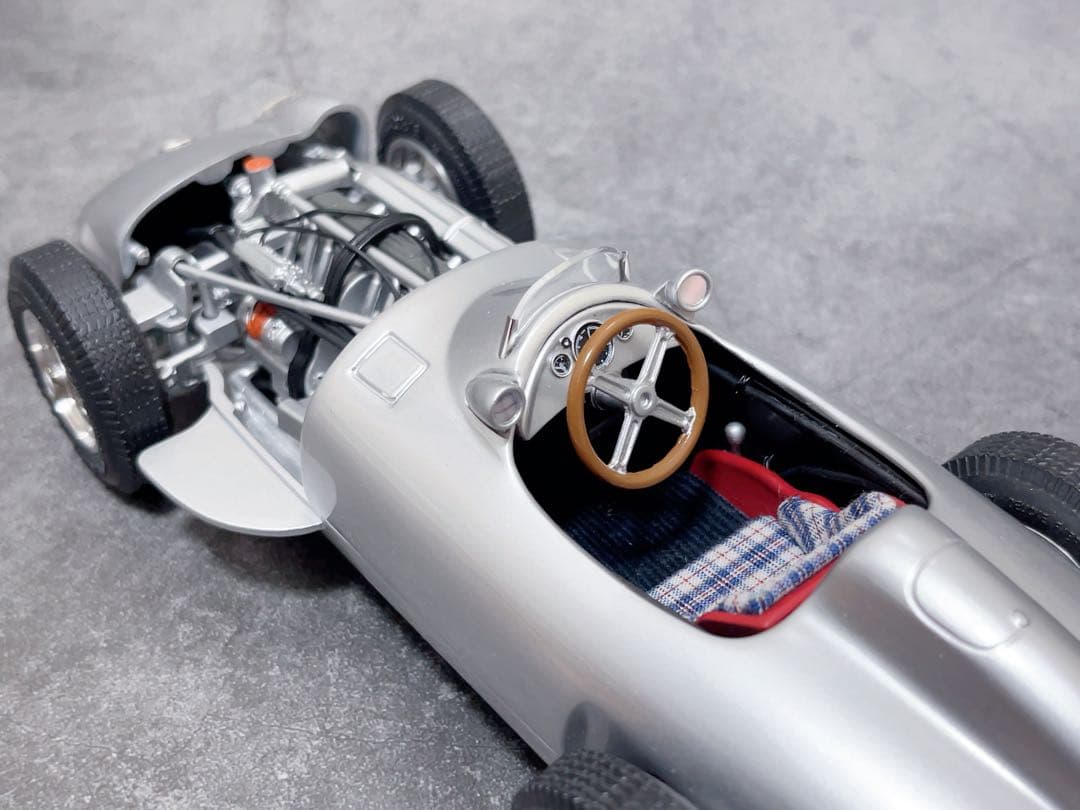 CMC 1/18 メルセデス・ベンツ W196