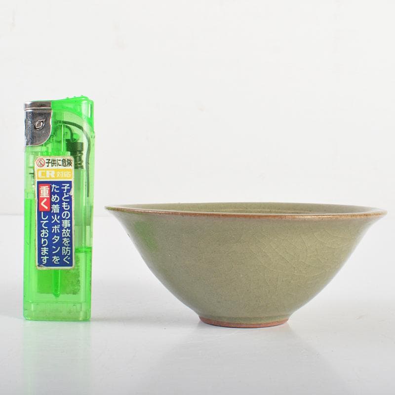 中国　龍泉窯青磁　刻花卉文盃　C　R6947E