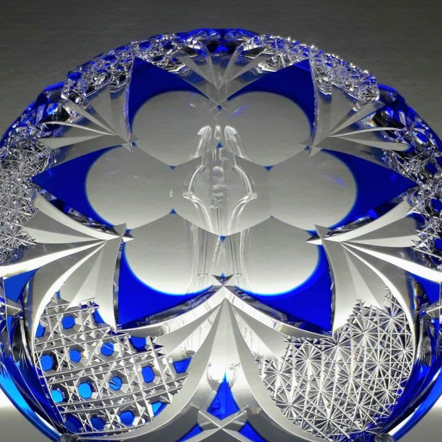 綾切子　黒木国昭 作　飾り中皿【 未使用・美品 】現代ガラス芸術の巨匠 作品