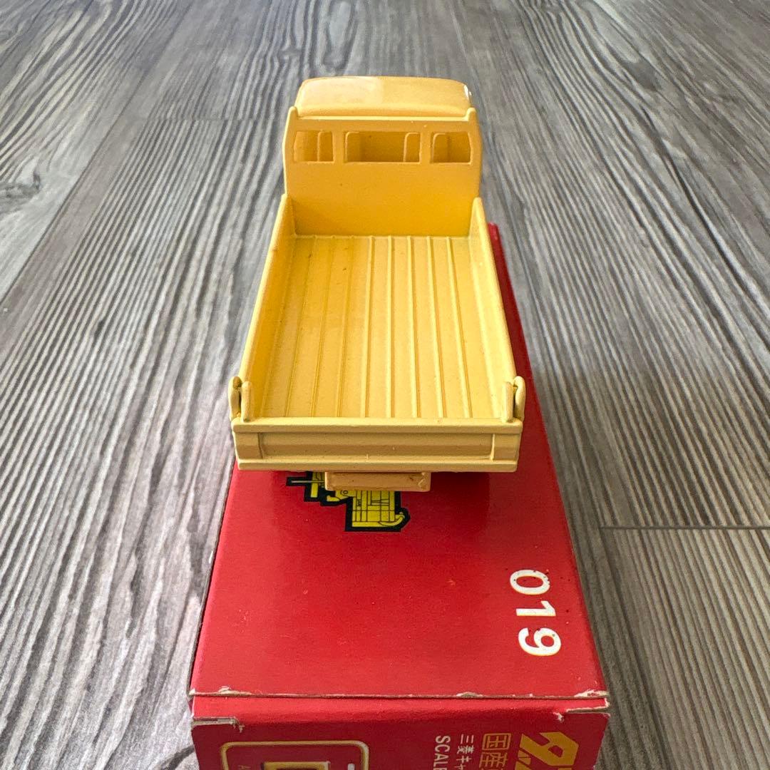 トミカ ダンディ019 三菱キャンターダンプトラック