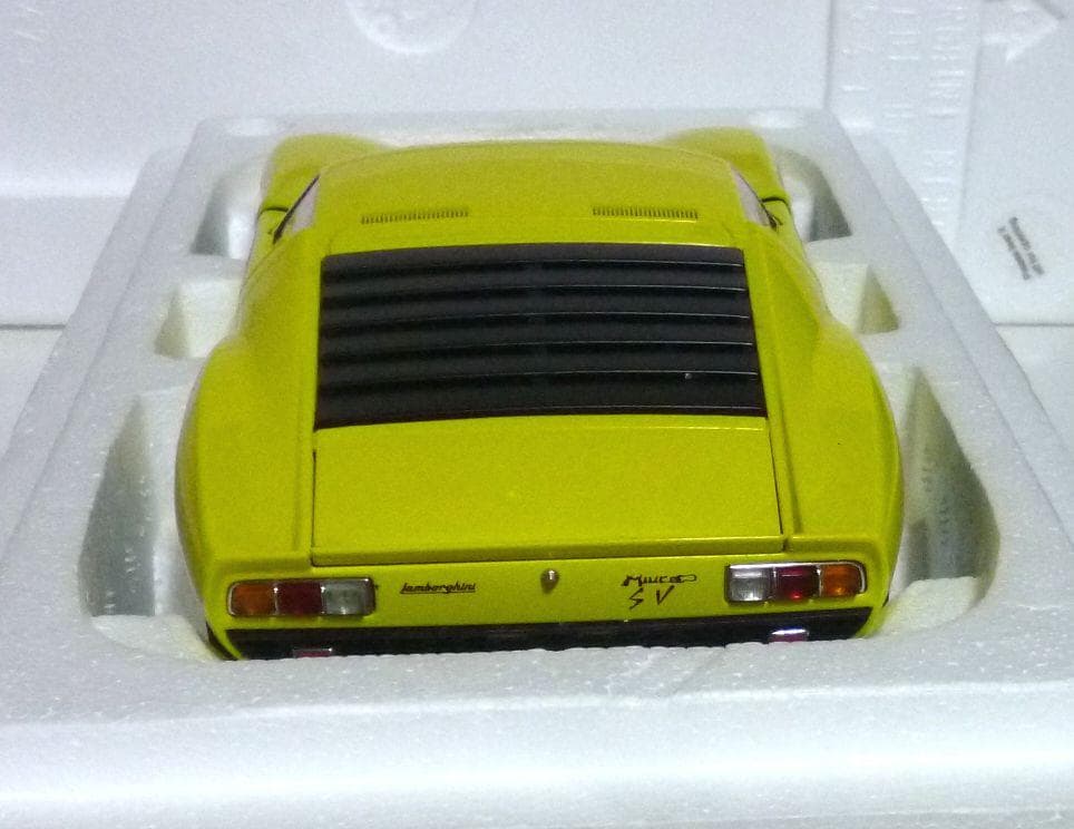 オートアート 1/18 ランボルギーニ ミウラ SV イエロー