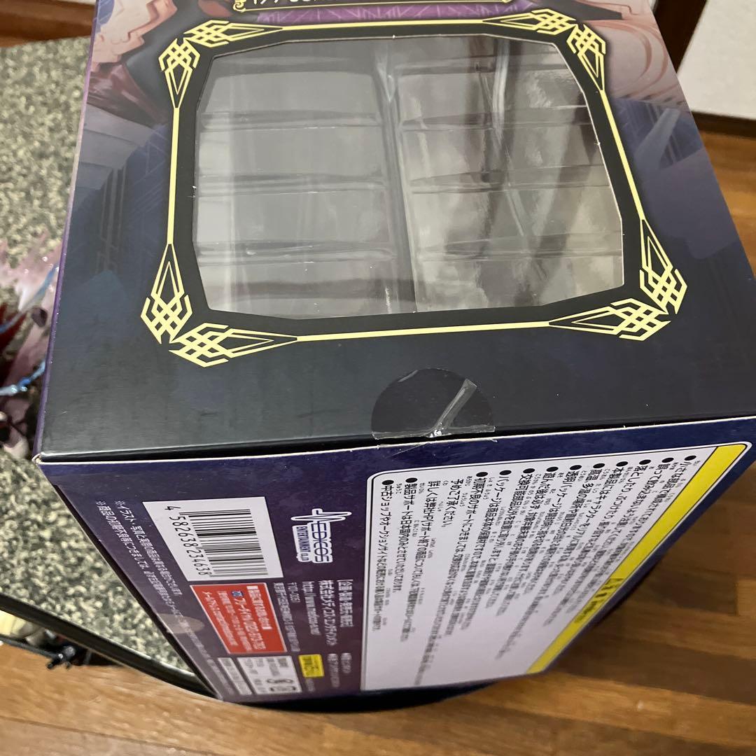 メディコス　アーシェス・ネイフィギュア