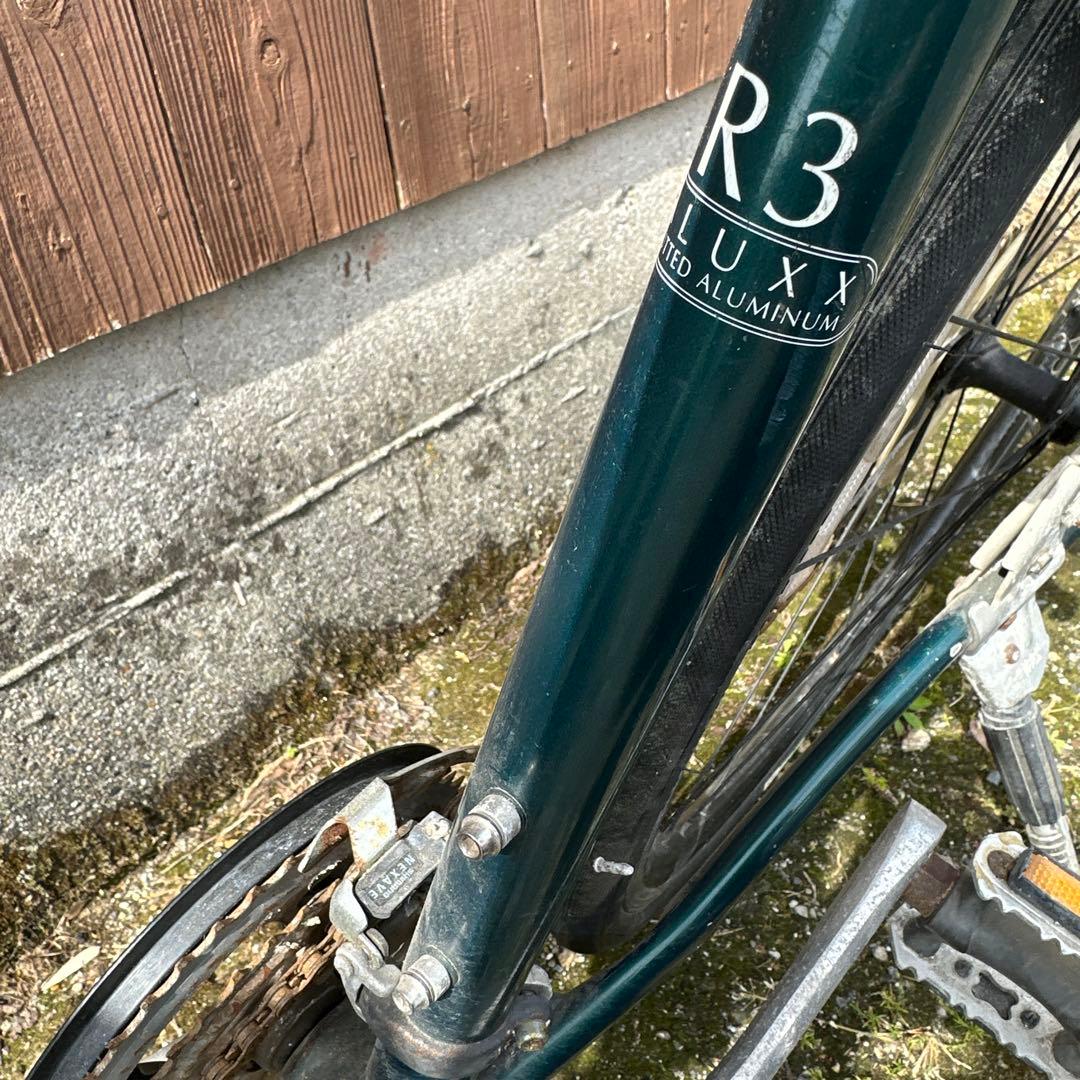 ジャンク品GIANTESCAPE緑色ロードバイク愛知県限定空気入れヘルメット付き
