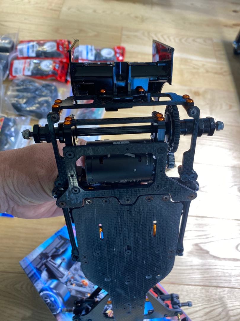 XRAY X1 メカ付き　オプション多数組み込み　新品＆中古タイヤ多数