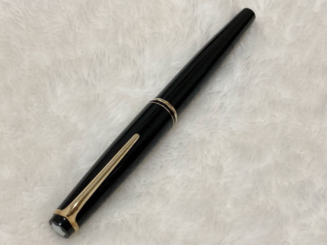 モンブラン万年筆　22 ウイングニブ　黒　14K（洗浄済）