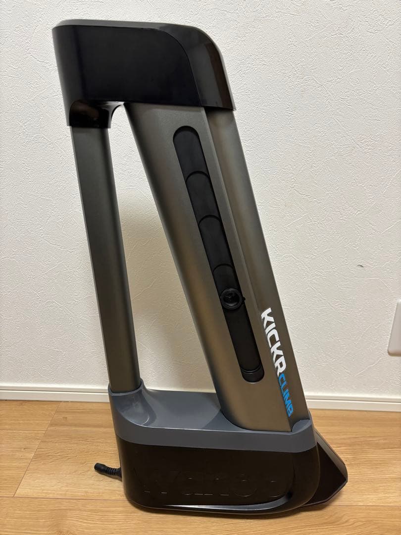 Wahoo KICKR CLIMB 勾配シミュレーター