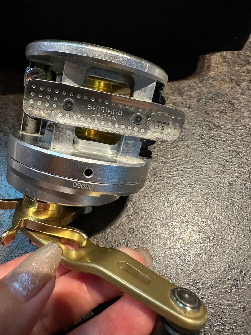 シマノ SHIMANO カルカッタ800F 船釣り