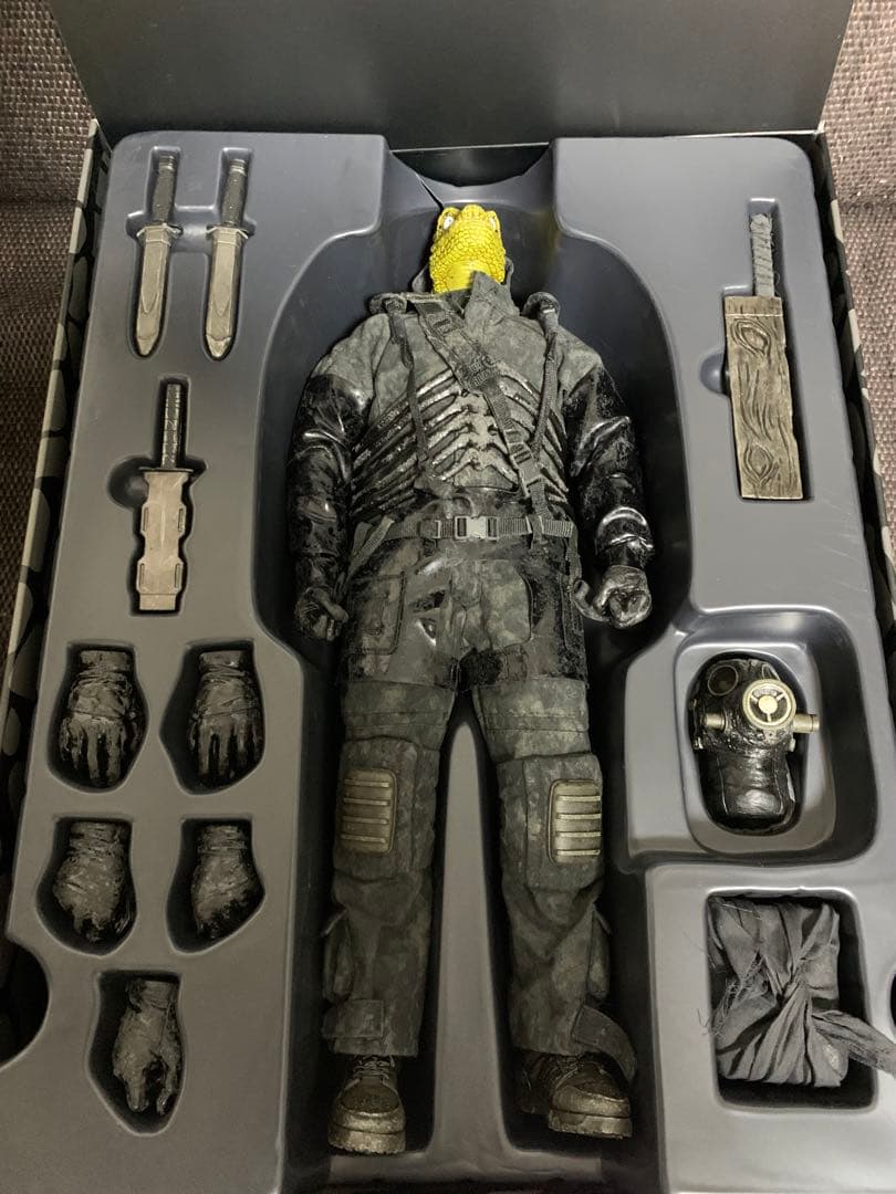ドロヘドロ threezero カイマン フィギュア MHz デラックス