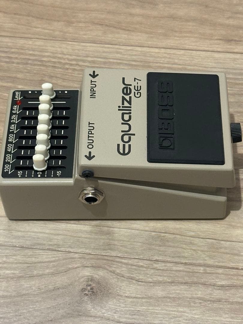 BOSS GE-7 イコライザーエフェクター